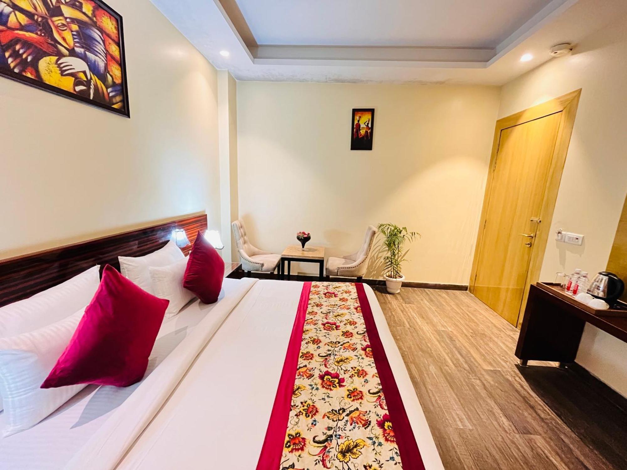 Hotel Banz Near Indira Gandhi Airport Delhi Neu-Delhi Exterior foto