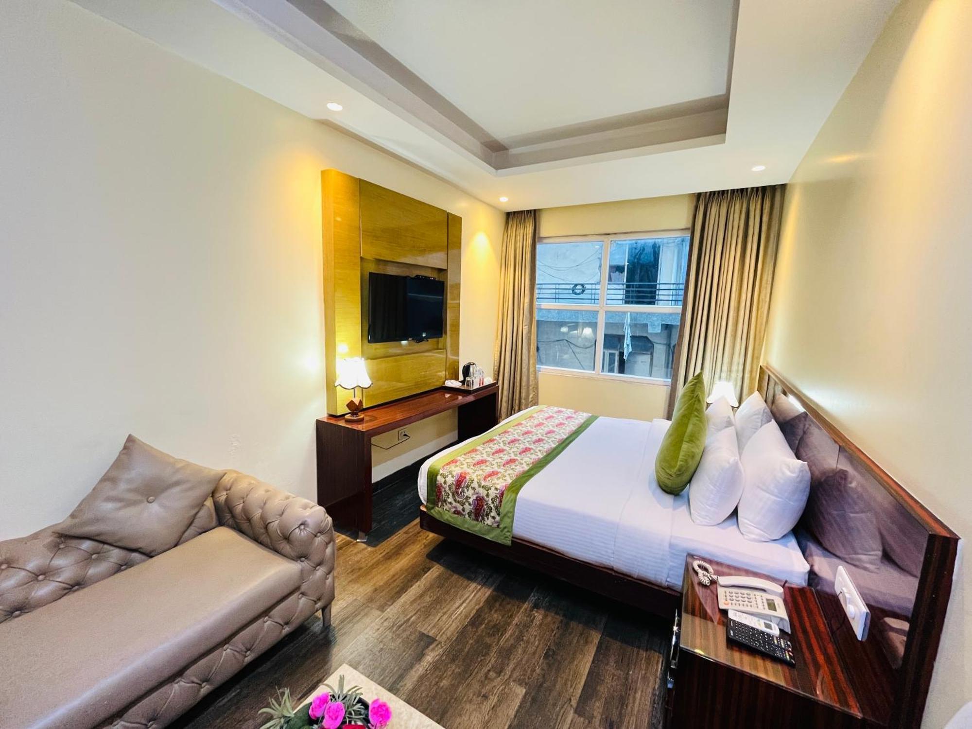 Hotel Banz Near Indira Gandhi Airport Delhi Neu-Delhi Exterior foto