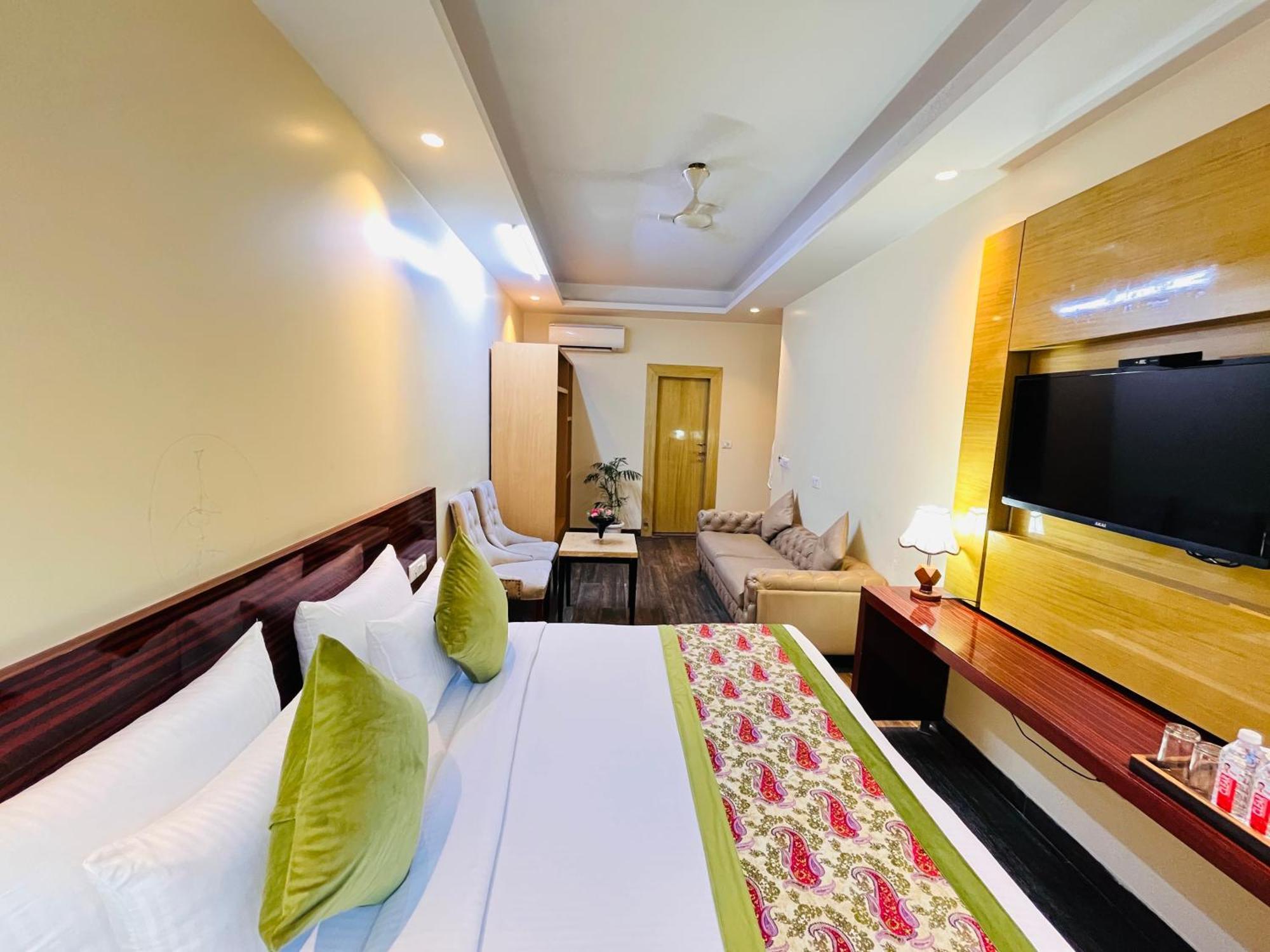 Hotel Banz Near Indira Gandhi Airport Delhi Neu-Delhi Exterior foto